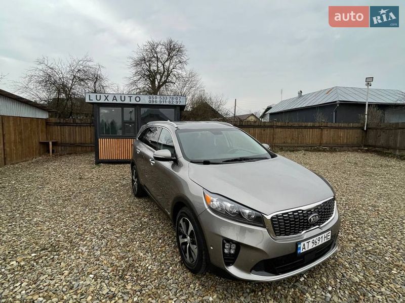 Позашляховик / Кросовер Kia Sorento 2016 в Коломиї