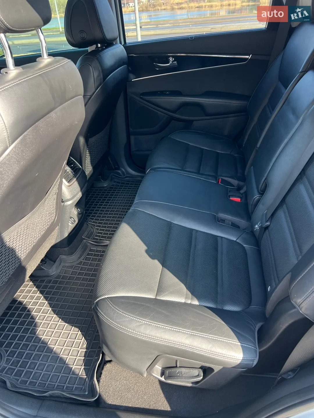 2015 Kia Sorento - мініатюра 6