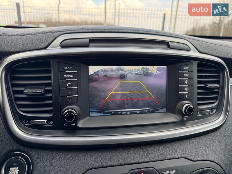 Позашляховик / Кросовер Kia Sorento 2016 в Рівному