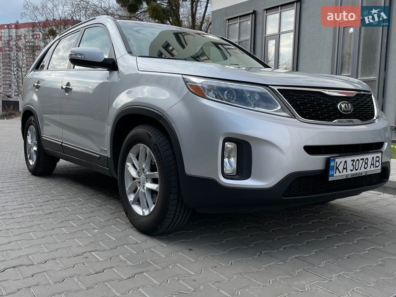Позашляховик / Кросовер Kia Sorento 2013 в Києві
