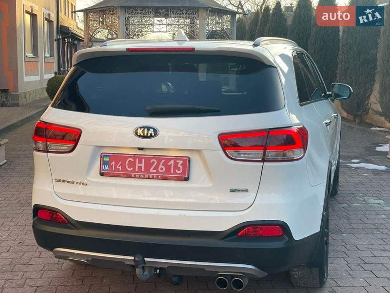 Позашляховик / Кросовер Kia Sorento 2015 в Стрию