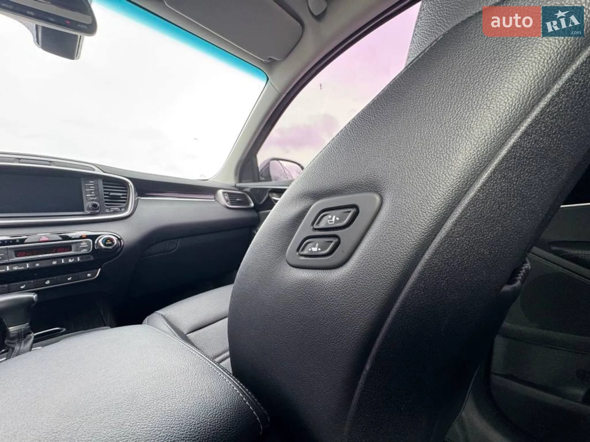 2019 Kia Sorento - мініатюра 28