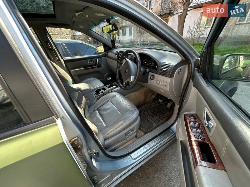 Внедорожник / Кроссовер Kia Sorento 2004 в Павлограде фото 10 Внедорожник / Кроссовер Kia Sorento 2004 в Павлограде