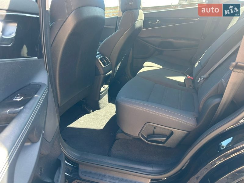Позашляховик / Кросовер Kia Sorento 2016 в Володимирі