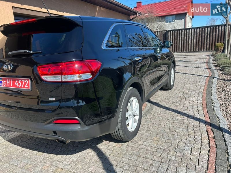Позашляховик / Кросовер Kia Sorento 2016 в Володимирі