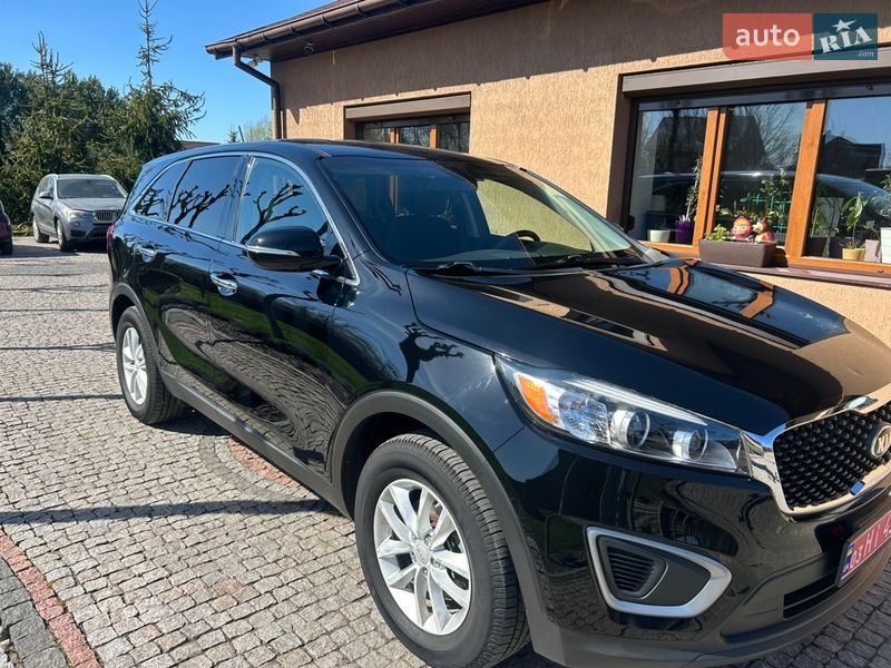 Позашляховик / Кросовер Kia Sorento 2016 в Володимирі
