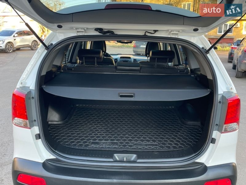 Внедорожник / Кроссовер Kia Sorento 2010 в Прилуках