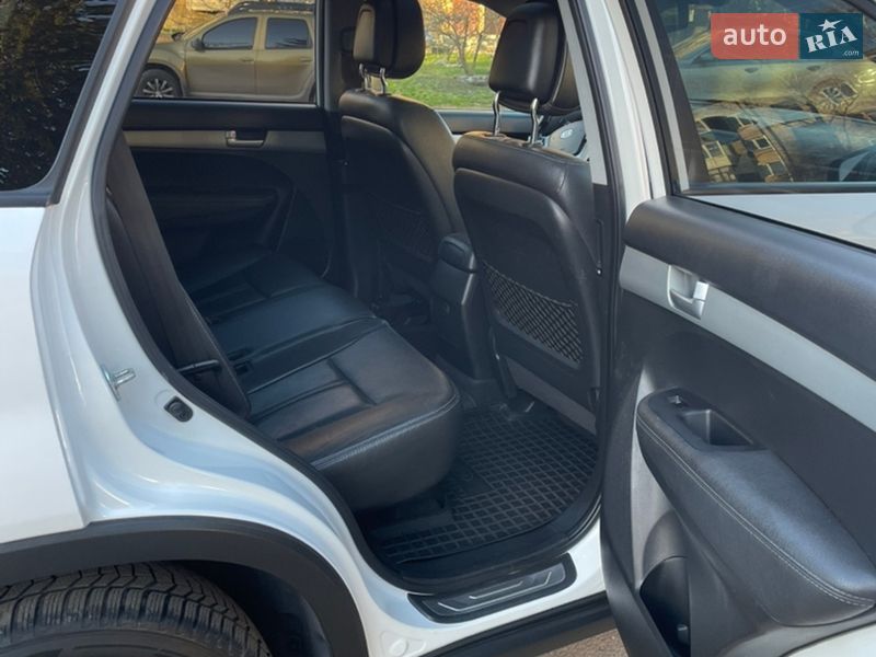 Внедорожник / Кроссовер Kia Sorento 2010 в Прилуках