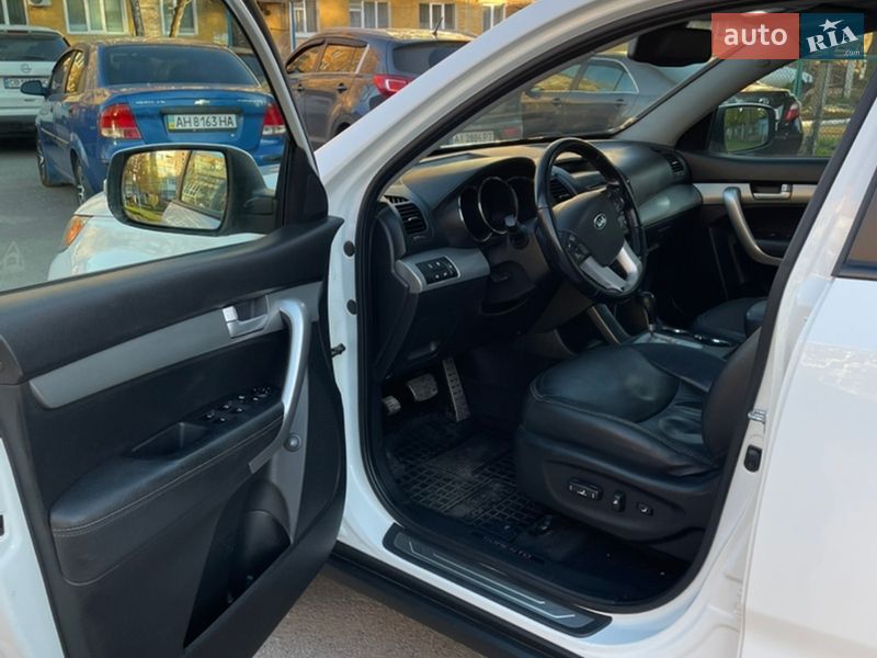 Внедорожник / Кроссовер Kia Sorento 2010 в Прилуках