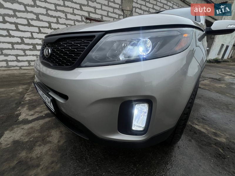 Позашляховик / Кросовер Kia Sorento 2013 в Одесі