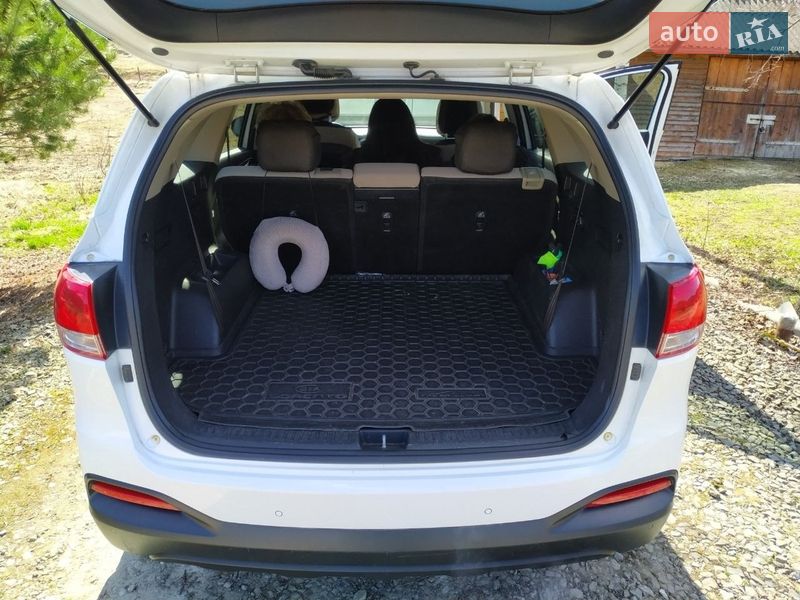 Позашляховик / Кросовер Kia Sorento 2016 в Сколе