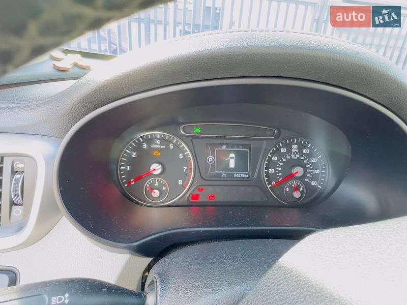 Внедорожник / Кроссовер Kia Sorento 2015 в Чорткове