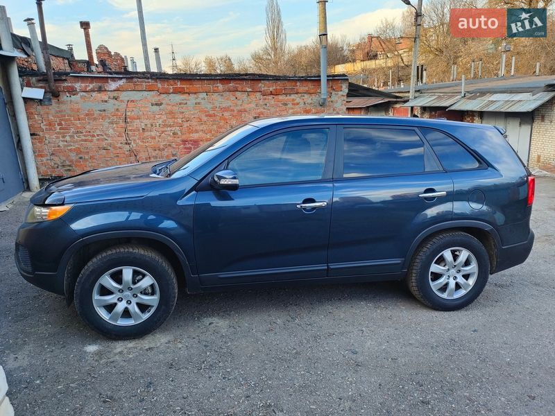 Позашляховик / Кросовер Kia Sorento 2010 в Сумах