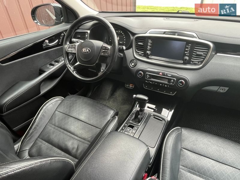 Внедорожник / Кроссовер Kia Sorento 2017 в Костополе фото 21 Внедорожник / Кроссовер Kia Sorento 2017 в Костополе