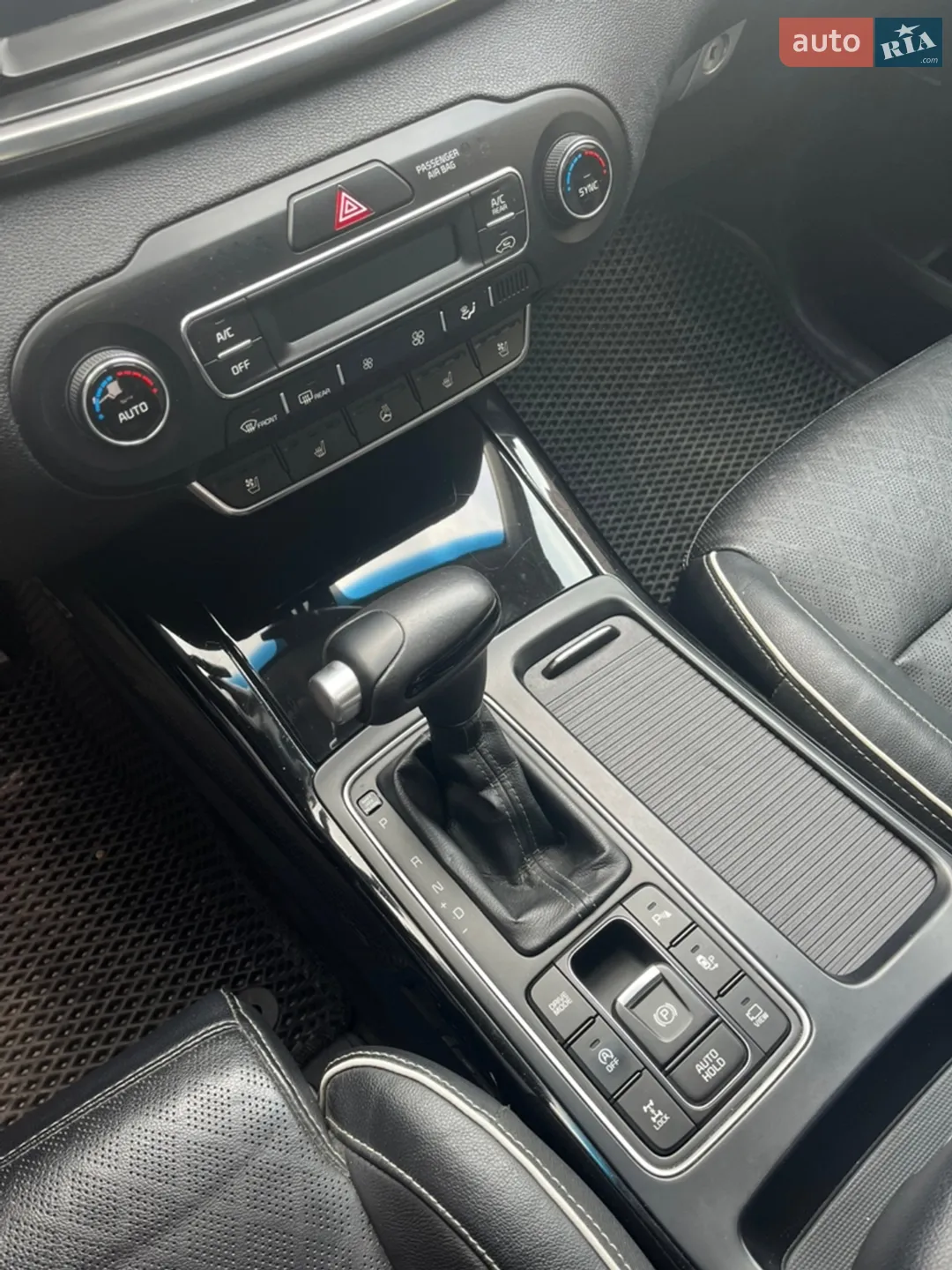 2017 Kia Sorento - мініатюра 25