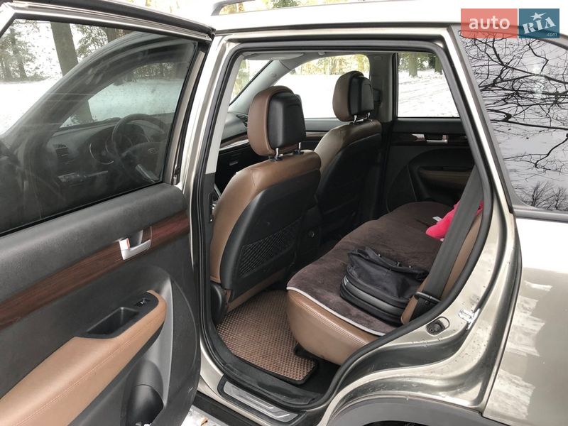 Внедорожник / Кроссовер Kia Sorento 2010 в Запорожье