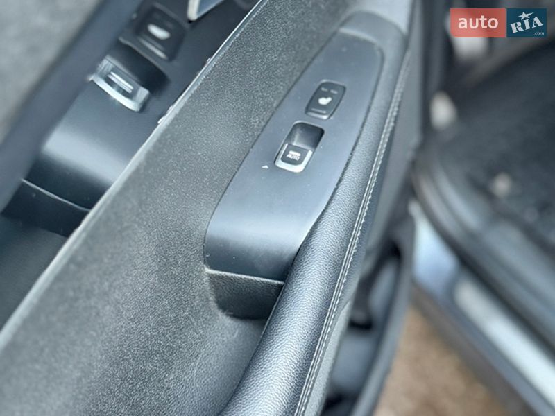 Внедорожник / Кроссовер Kia Sorento 2015 в Киеве фото 31 Внедорожник / Кроссовер Kia Sorento 2015 в Киеве