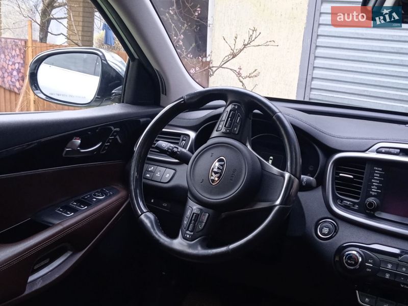 Внедорожник / Кроссовер Kia Sorento 2015 в Моршине фото 14 Внедорожник / Кроссовер Kia Sorento 2015 в Моршине