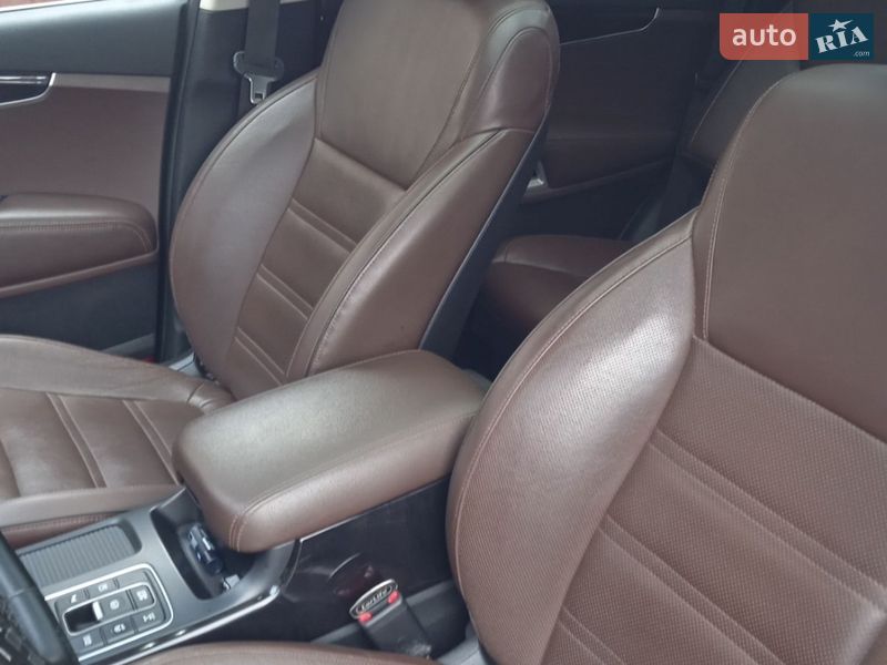 Внедорожник / Кроссовер Kia Sorento 2015 в Моршине фото 19 Внедорожник / Кроссовер Kia Sorento 2015 в Моршине