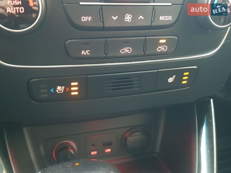 Позашляховик / Кросовер Kia Sorento 2013 в Кременчуці фото 18 Позашляховик / Кросовер Kia Sorento 2013 в Кременчуці