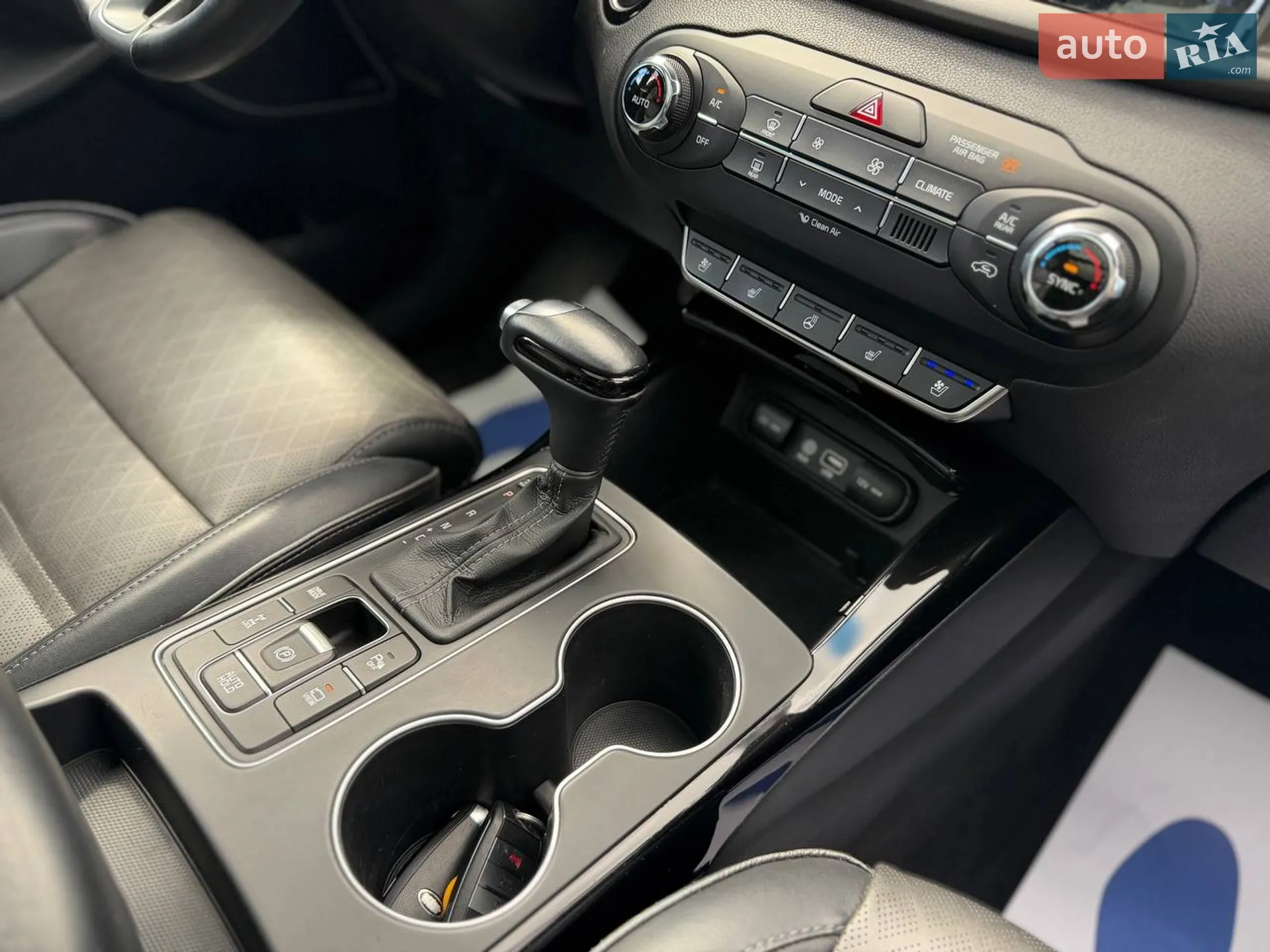 2017 Kia Sorento - мініатюра 32