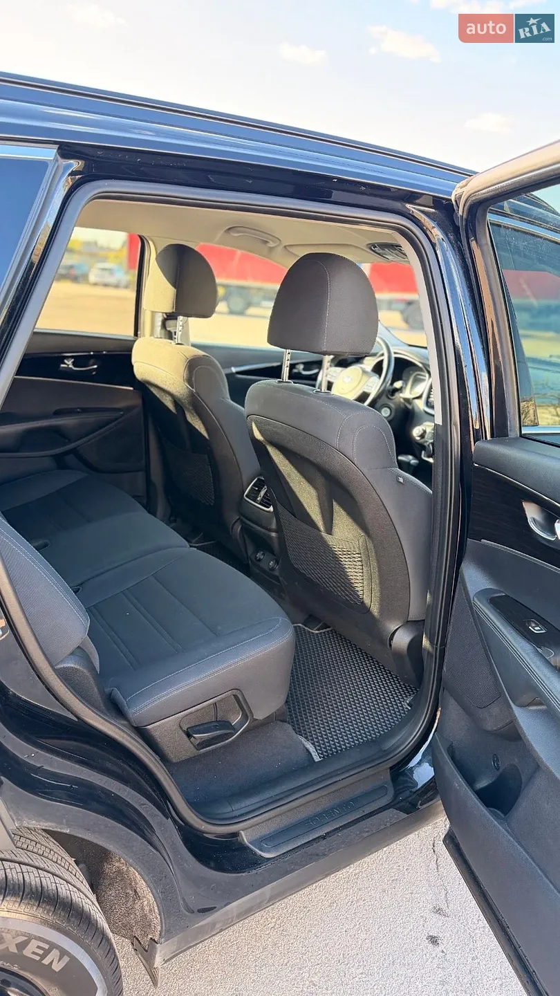 2019 Kia Sorento - мініатюра 29