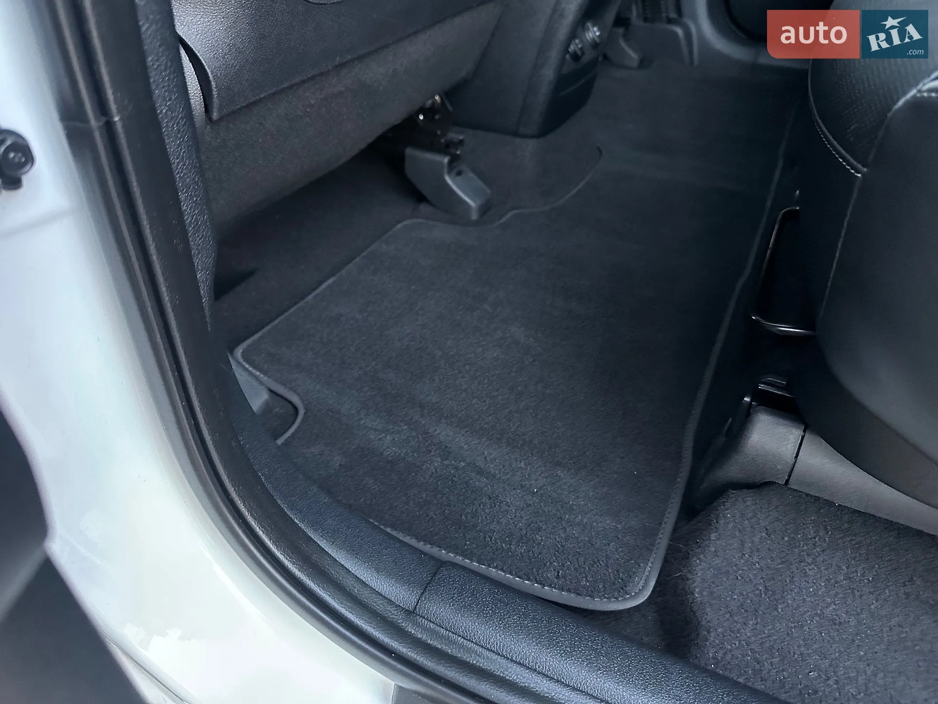 2019 Kia Sorento - мініатюра 177