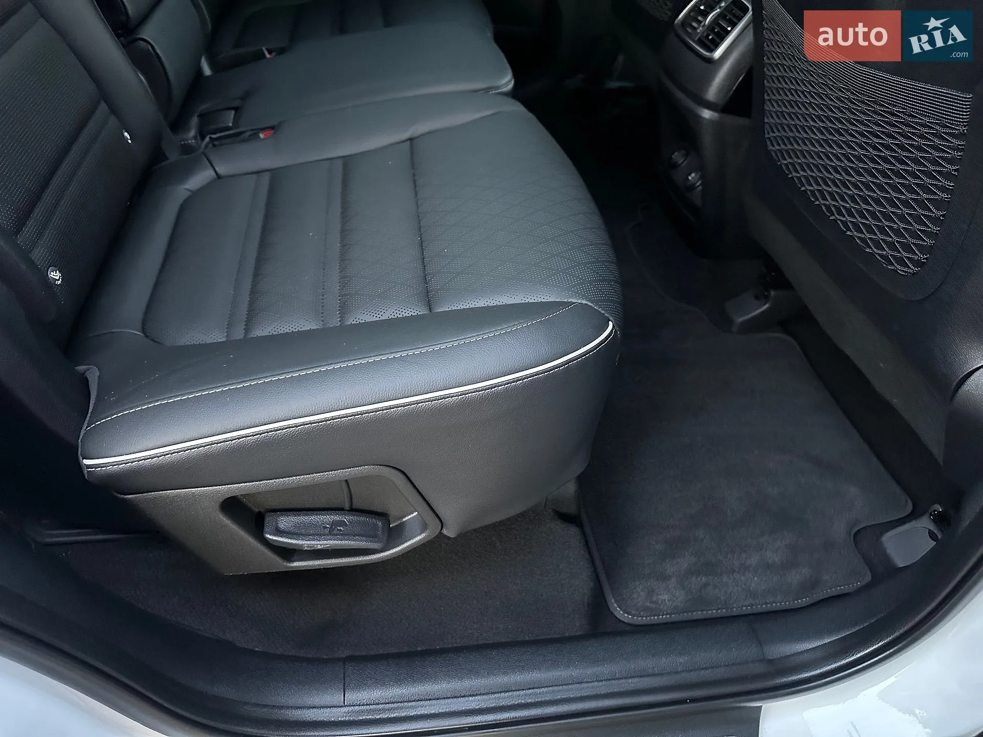 2019 Kia Sorento - мініатюра 204