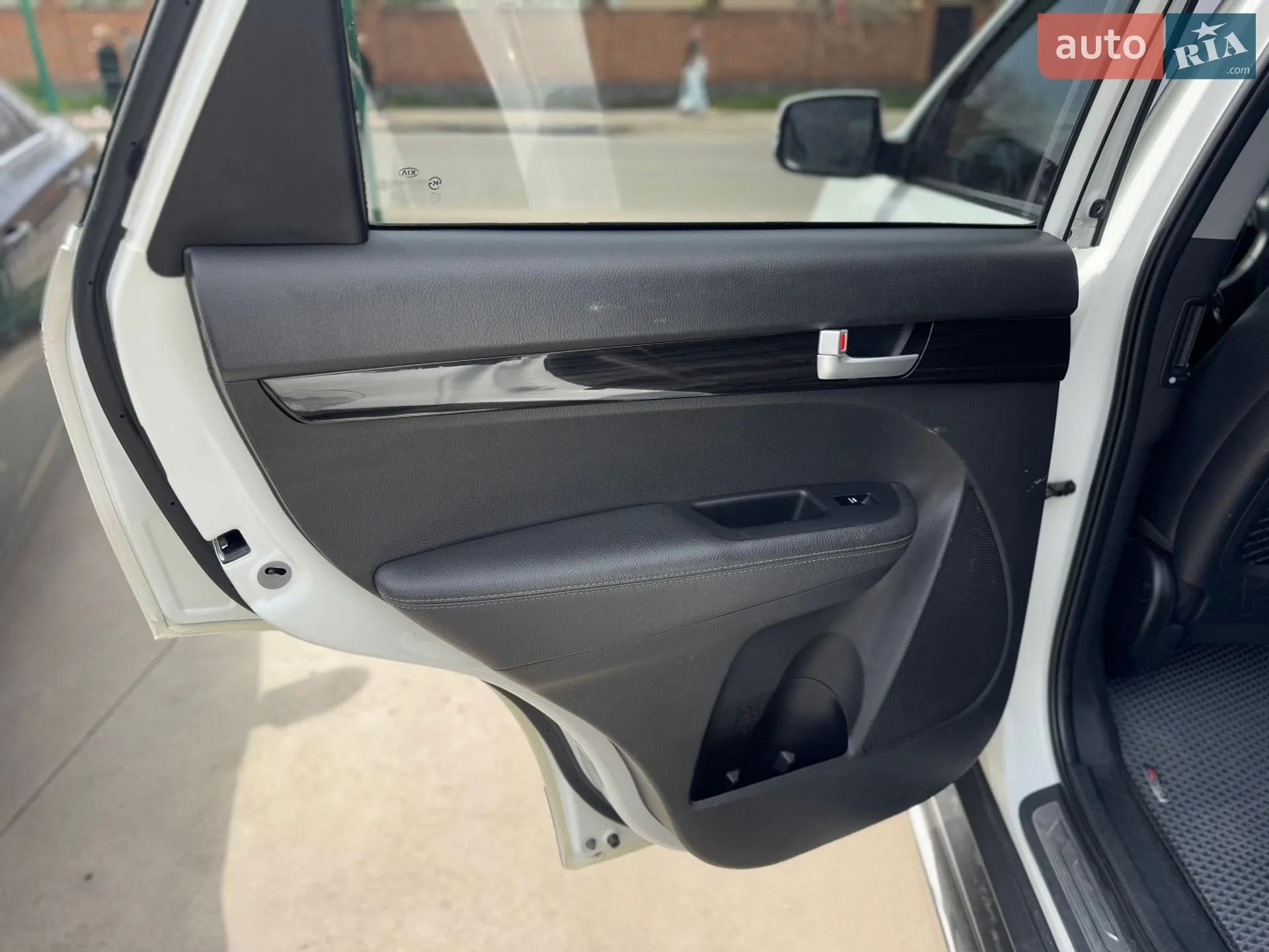 2011 Kia Sorento - мініатюра 23