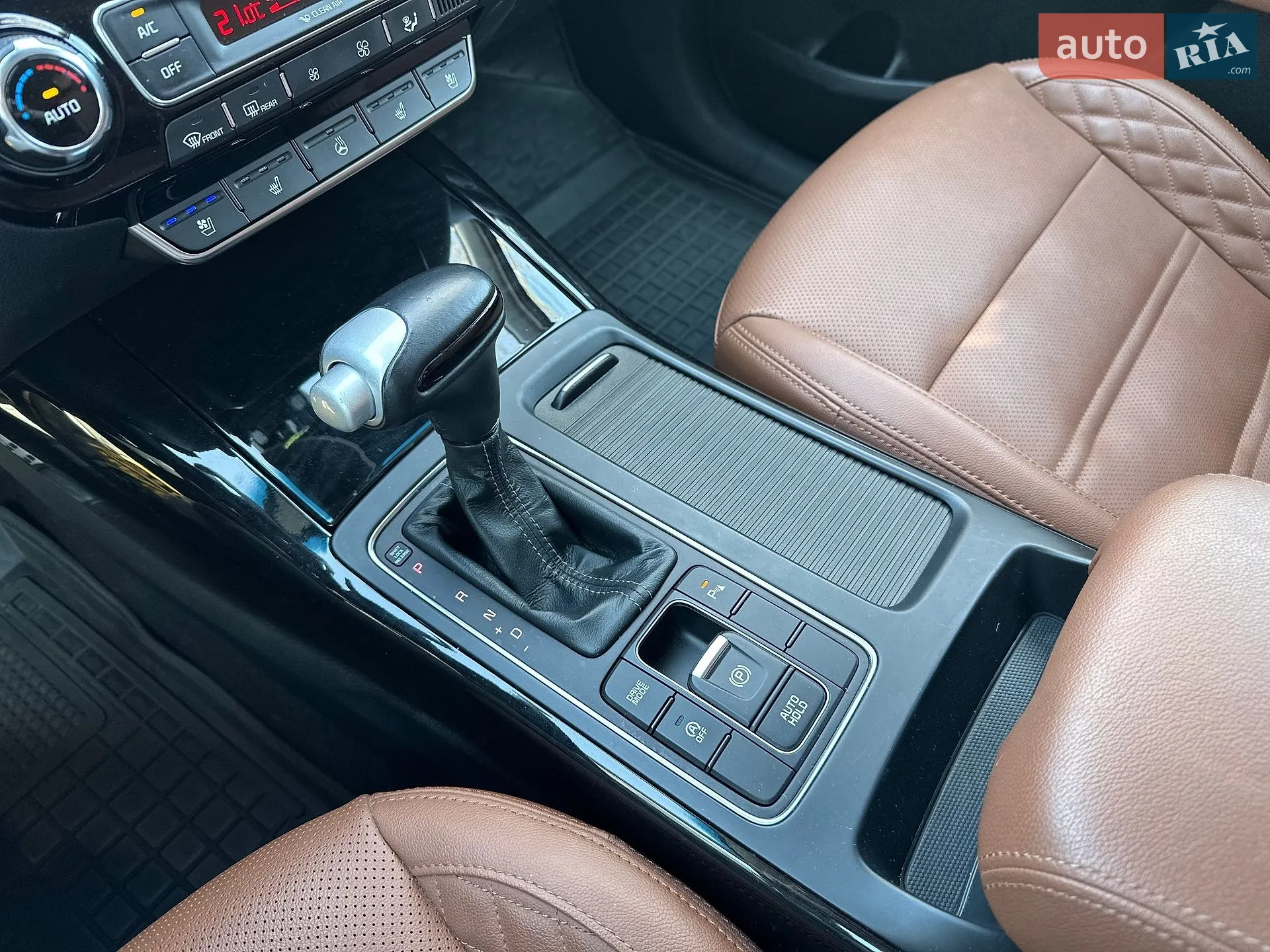 2019 Kia Sorento - мініатюра 24
