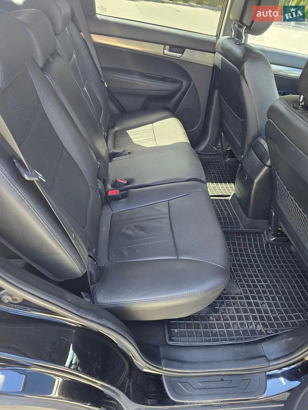 2010 Kia Sorento - мініатюра 16