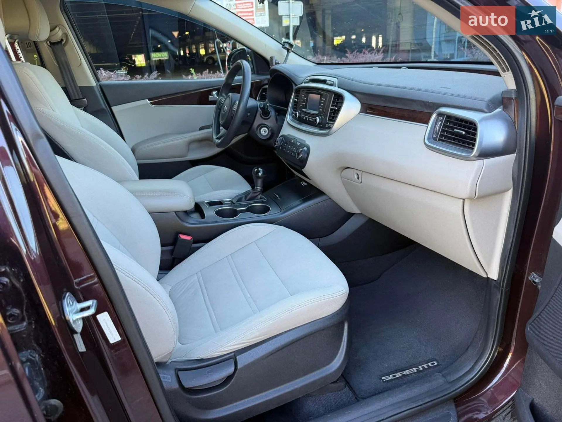 2015 Kia Sorento - мініатюра 26