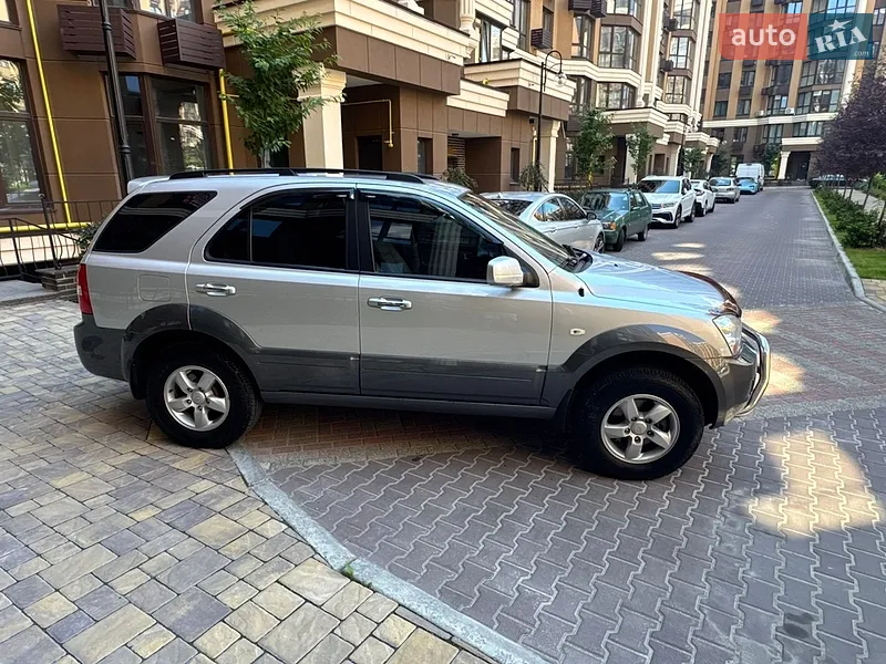 Kia Sorento 2009 VIN KNAJC524895889453 фото оголошення 4 з 40