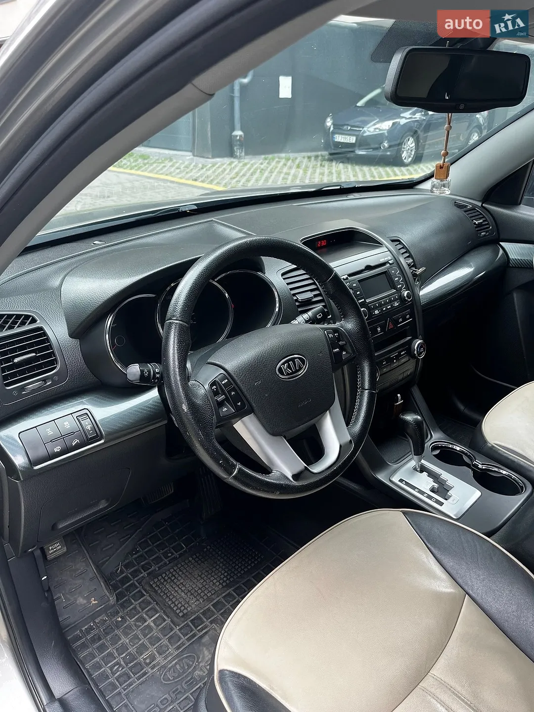 2010 Kia Sorento - мініатюра 11