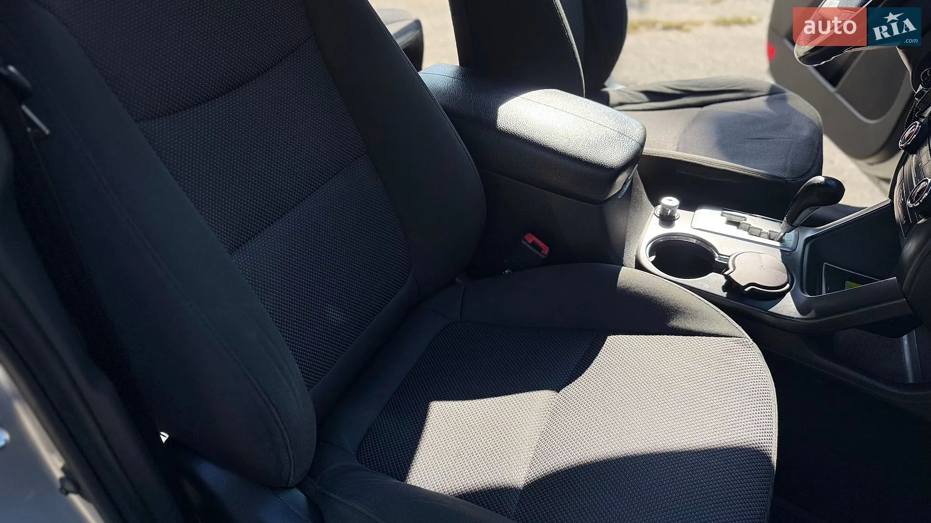 2010 Kia Sorento - мініатюра 29