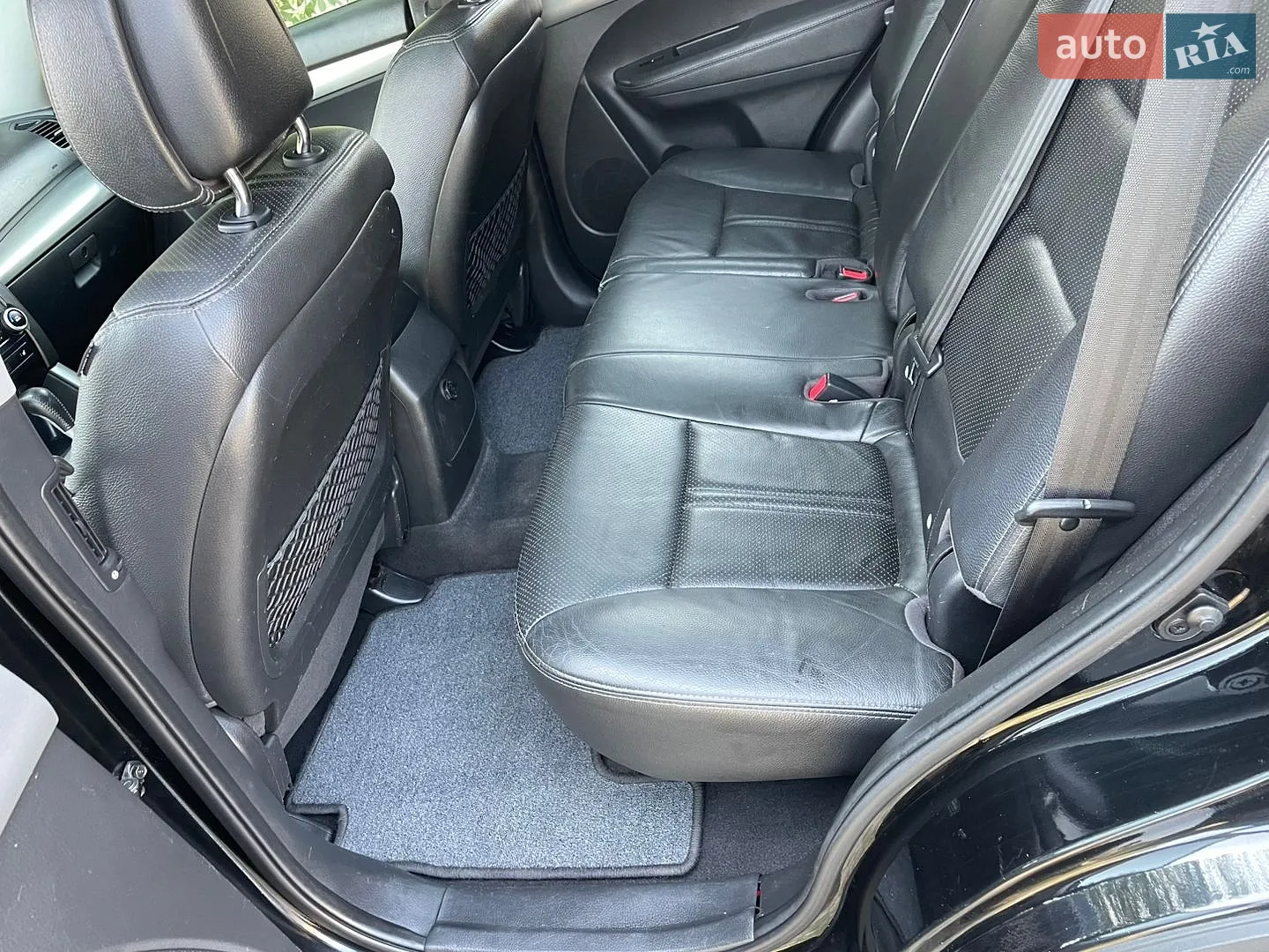 2010 Kia Sorento - мініатюра 23