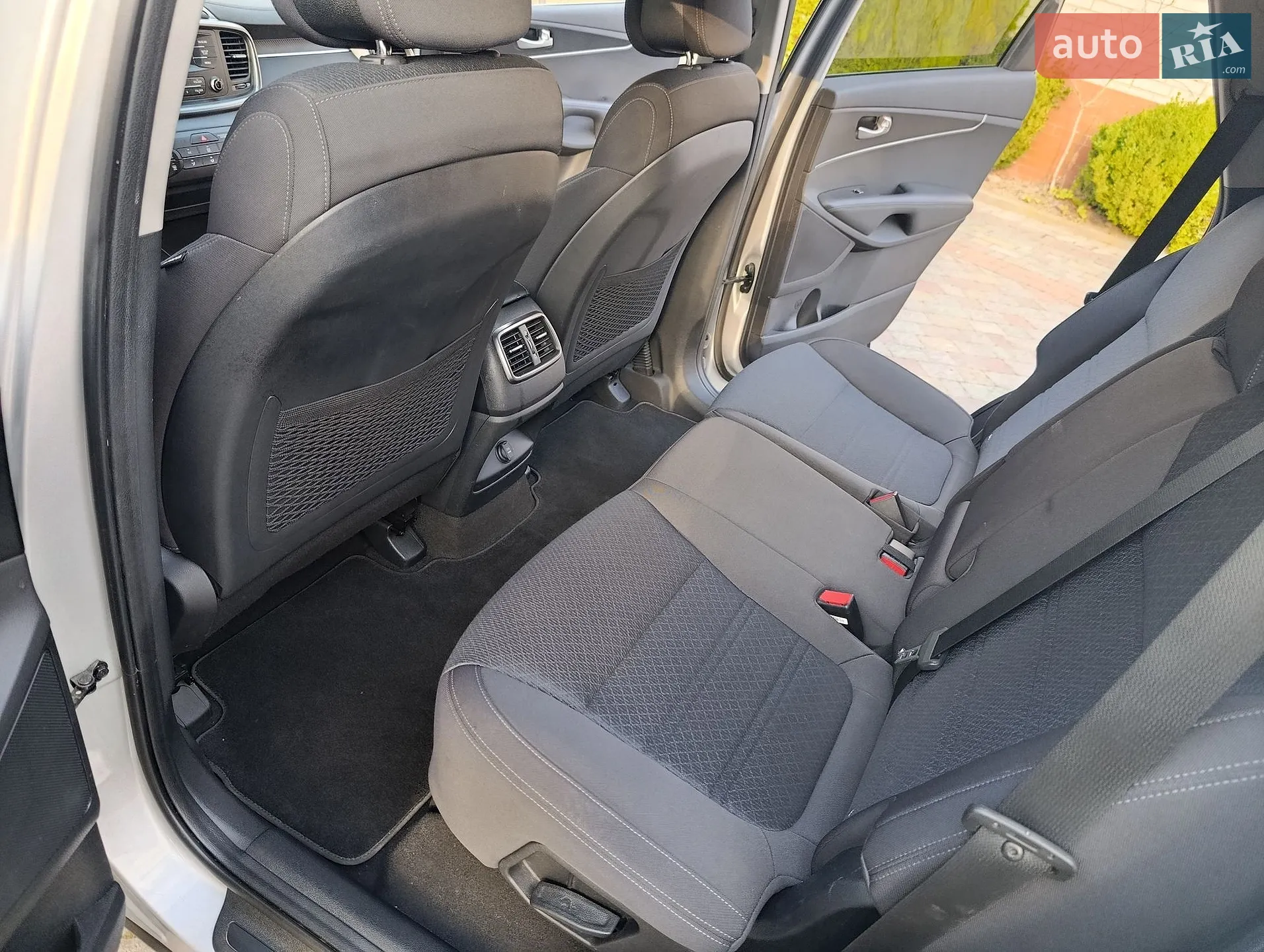 2015 Kia Sorento - мініатюра 171