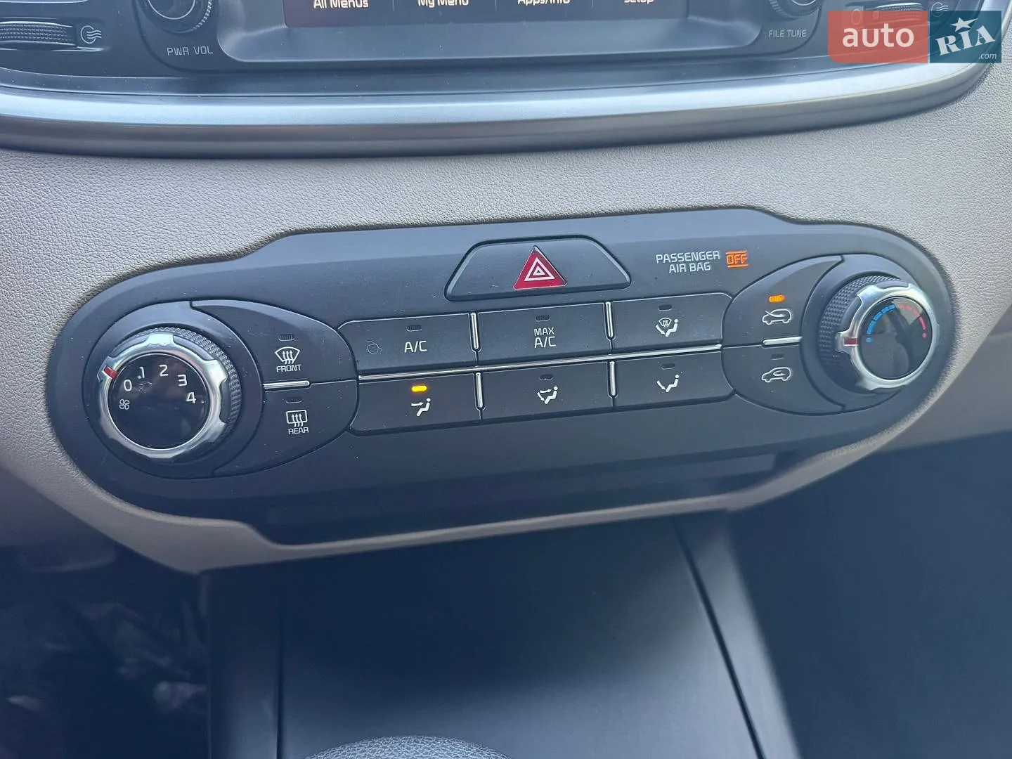 2018 Kia Sorento - мініатюра 16
