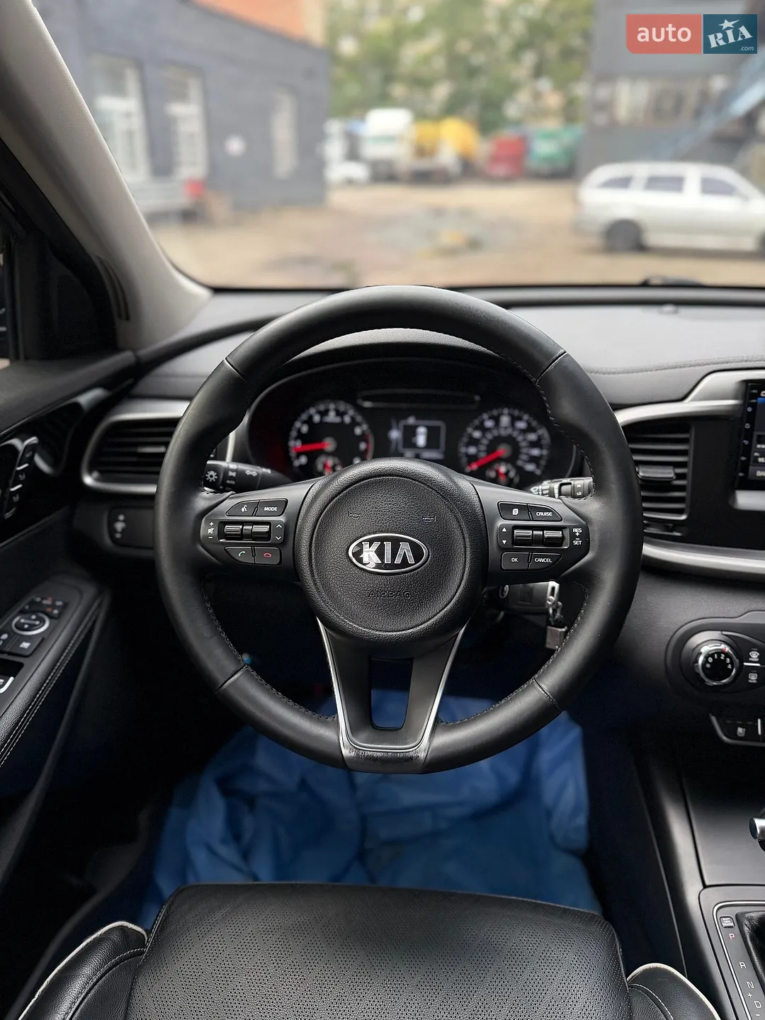 2017 Kia Sorento - мініатюра 4