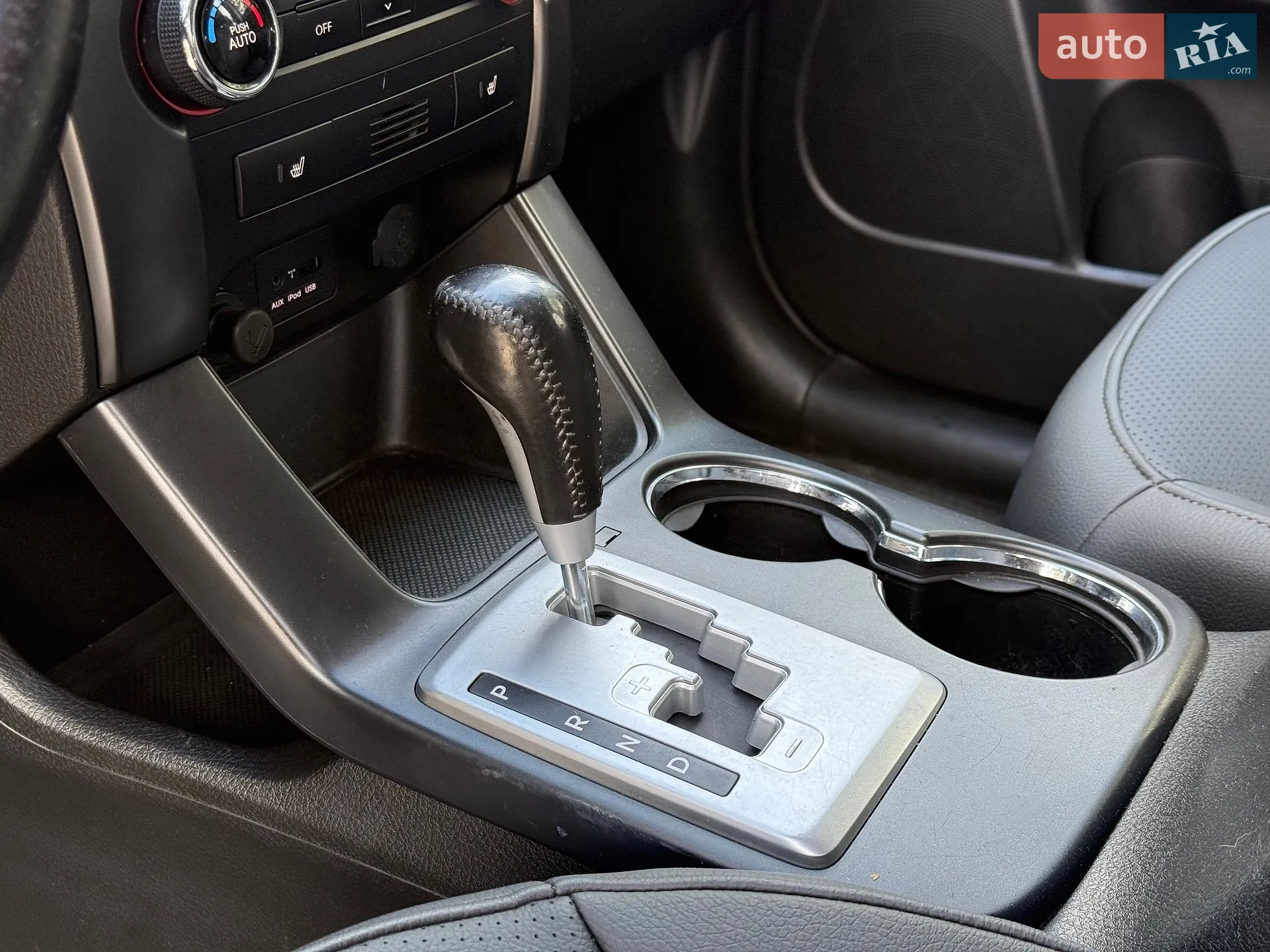 2010 Kia Sorento - мініатюра 23