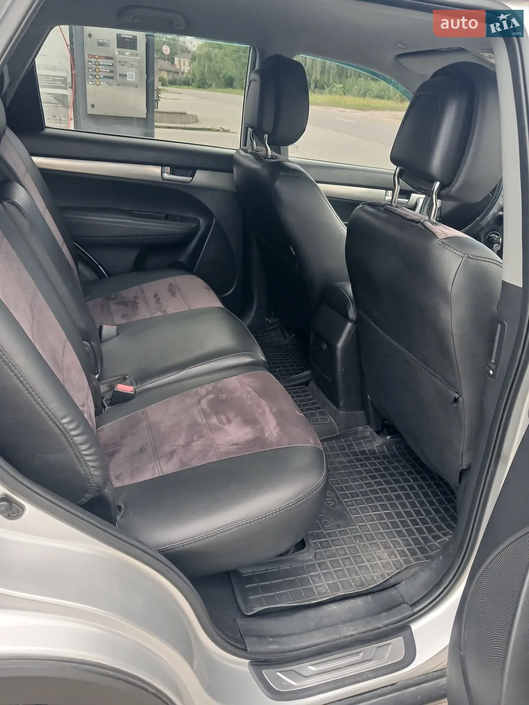 2010 Kia Sorento - мініатюра 22
