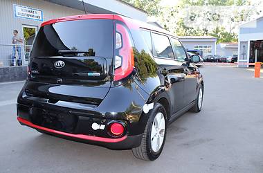 Хэтчбек Kia Soul EV 2015 в Киеве