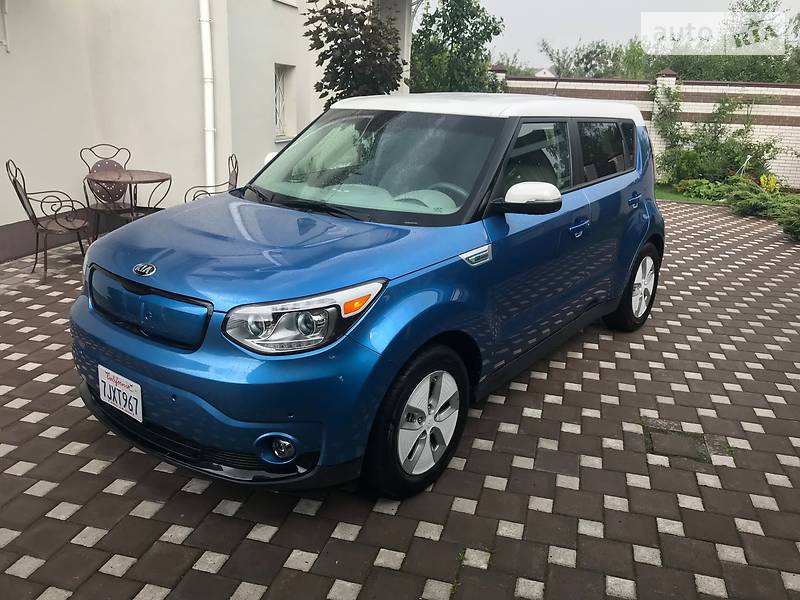 Хетчбек Kia Soul EV 2015 в Житомирі