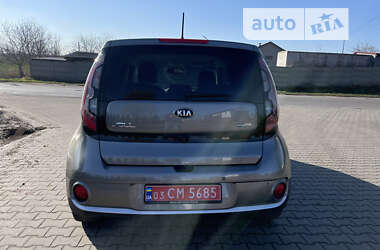 Внедорожник / Кроссовер Kia Soul EV 2015 в Луцке