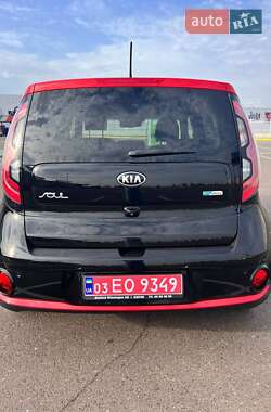 Внедорожник / Кроссовер Kia Soul EV 2015 в 