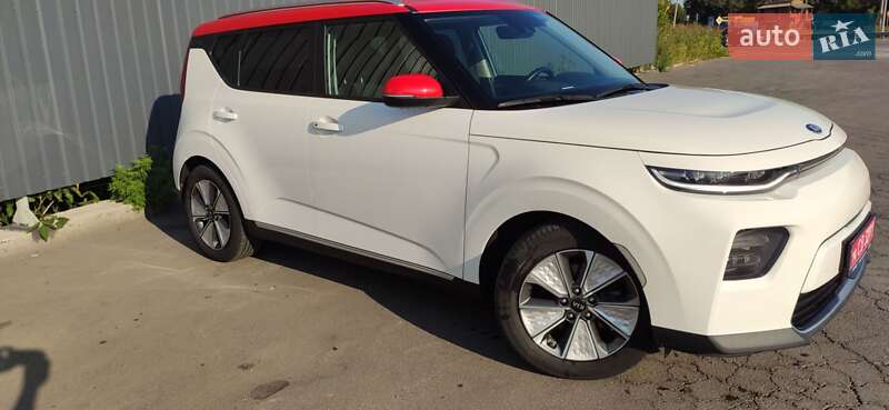 Позашляховик / Кросовер Kia Soul EV 2020 в Полтаві