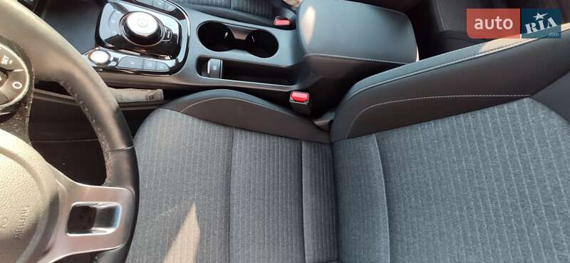 Позашляховик / Кросовер Kia Soul EV 2020 в Полтаві