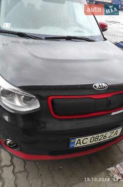 Внедорожник / Кроссовер Kia Soul EV 2015 в 