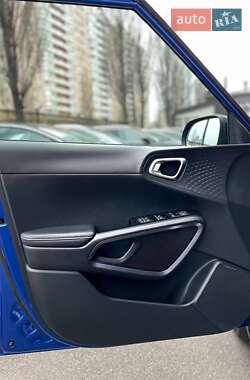 Внедорожник / Кроссовер Kia Soul EV 2020 в 
