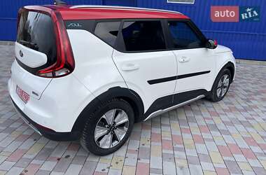 Внедорожник / Кроссовер Kia Soul EV 2020 в Хмельницком